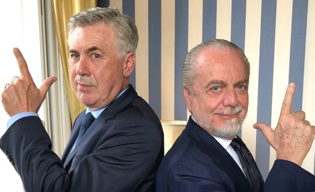 FOTO – Ancelotti e De Laurentiis in barca nei pressi di Positano dopo il summit a Capri