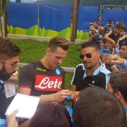 FOTO – Sessione di autografi per Arek Milik