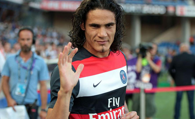 Il PSG chiede un parere su Cavani dopo 5 anni, le risposte dei tifosi non lasciano dubbi!