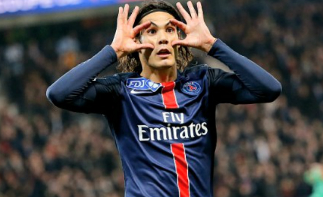 “Ritorno alle origini”, un filmato di Cavani fa impazzire i tifosi. Spunta la parola Napoli