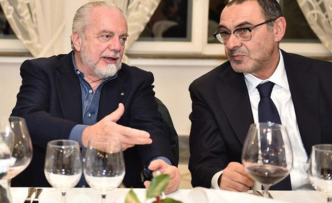 SKY – De Laurentiis non libera Sarri, attende l’offerta giusta. Potrebbe aprirsi un contenzioso