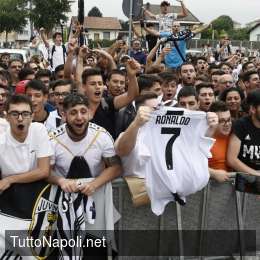 VIDEO – La solita vergogna, alla presentazione di CR7 parte il coro degli juventini: “Vesuvio lavali col fuoco!”