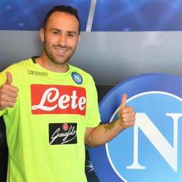 FOTO – Ecco Ospina: il colombiano appare con la maglia del Napoli sui social