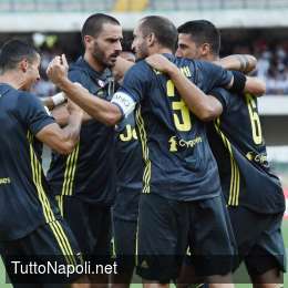 La Juve passa con Khedira, poi Stepinski gela i bianconeri: al Bentegodi è 1-1 all’intervallo