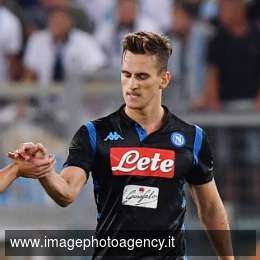 Milik esulta sui social: “Felice del gol e della vittoria, ora concentriamoci per le prossime gare”