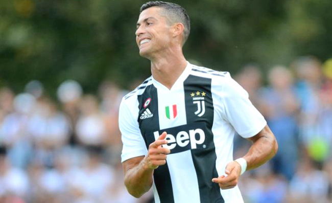 CORRIERE – CR7 soddisfa la fame, Juve sempre più leader. Allegri: “Sputo Costa inaccettabile”