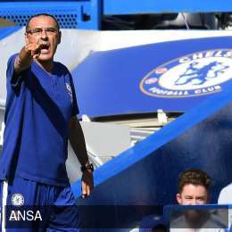 Chelsea, il solito Sarri: “Siamo primi ma non possiamo vincere la Premier, sarà corsa a due Liverpool-City”