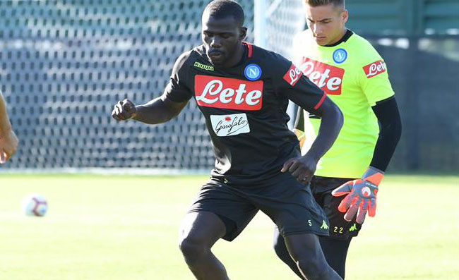 CORRIERE – Koulibaly è tornato a Napoli. Niente di serio, decisa la data del suo ritorno in campo