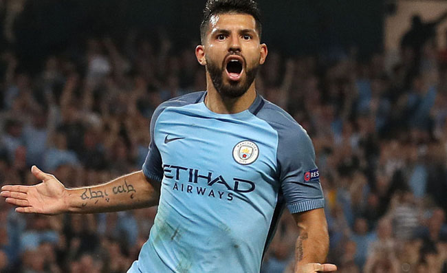 FOTO – Aguero pizzicato con una nuova bomba sexy a Los Angeles, è la ex di Corona