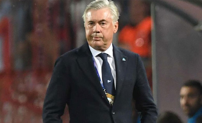 FOTO – Ancelotti visita gli scavi di Pompei: momenti di relax per il mister azzurro