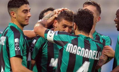 FOTO – Il Sassuolo in direzione San Paolo. Gli emiliani hanno da poco lasciato il lungomare