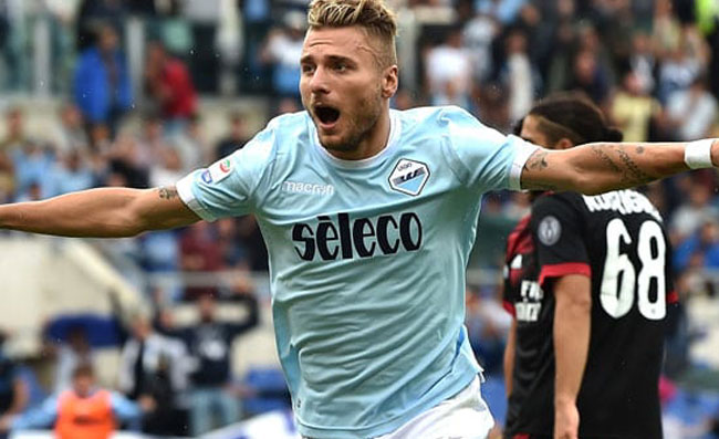 Immobile messo sotto accusa, il bomber risponde ai critici zittendoli con una foto