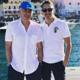 FOTO – “Qui sembra di stare sempre in vacanza”: Ancelotti si gode il mare di Ischia