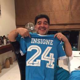 FOTO – “Tanti auguri Diego!”, Insigne dedica un post a Maradona per il 58esimo compleanno