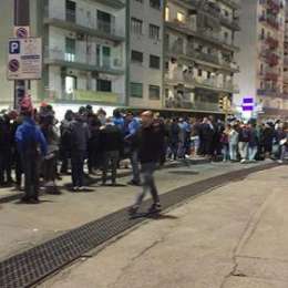 FOTO&VIDEO TN – Un’ora e mezza a Napoli-Liverpool, ancora lunghe file in Curva: controlli accurati all’ingresso