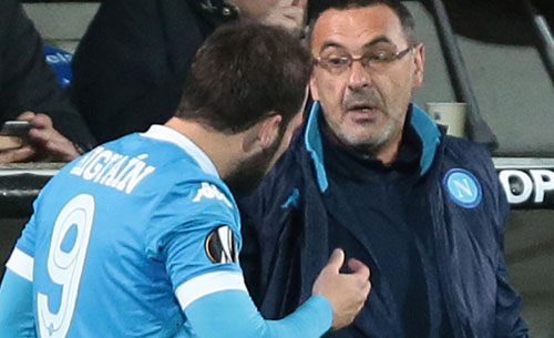 RETROSCENA – Sarri disse: “Devi migliorare ancora”. Higuain non la prese bene e reagì così