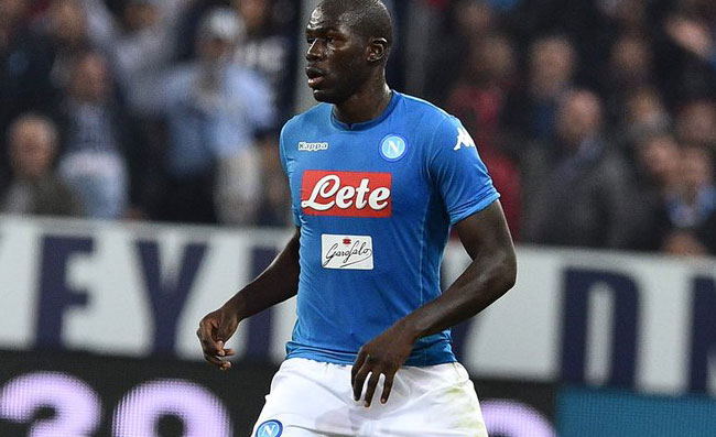 VIDEO – Koulibaly show: “Mi chiamo Kalidou, aiutatemi a trovare un santo da festeggiare!”