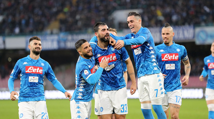 Serie A: al Napoli basta Albiol contro la Spal, la Fiorentina beffa il Milan con Chiesa 