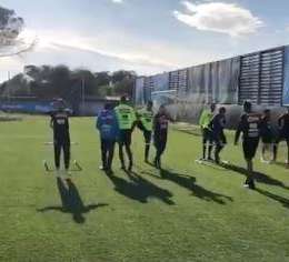 VIDEO – Comincia l’allenamento a Castel Volturno, gli azzurri preparano la sfida contro la Juve