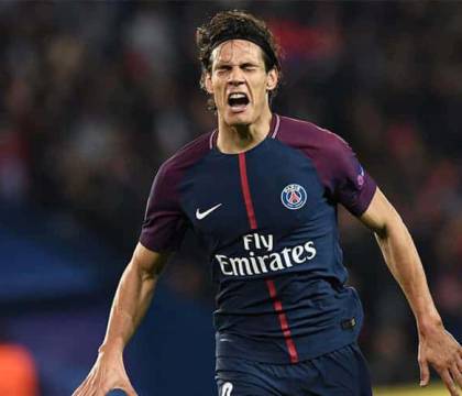 Cavani: il Psg forza il suo recupero e si fa di nuovo male