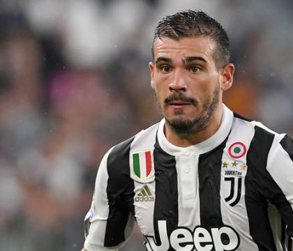 Sturaro ricambia la plusvalenza record e segna: Genoa-Juventus 2-0