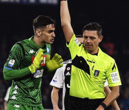 Gazzetta: “Arbitri troppo individualisti, la Var non basta”