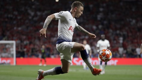 “Napoli-Juventus, testa a testa per Trippier”