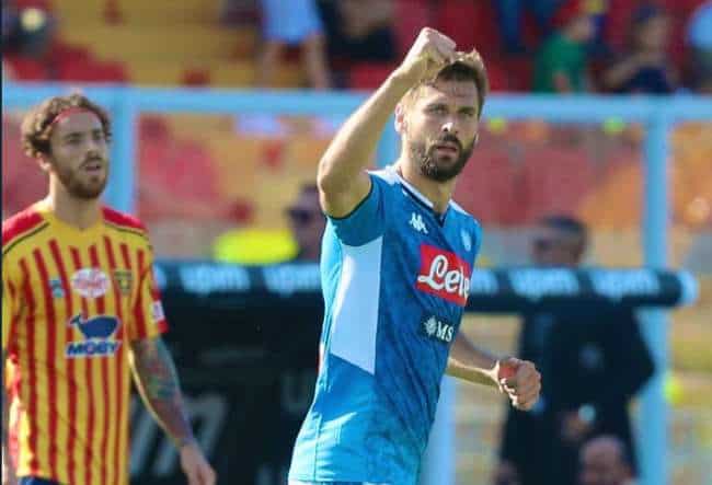 Il Napoli passa a Lecce, 4-1. Doppietta di Llorente. Var protagonista