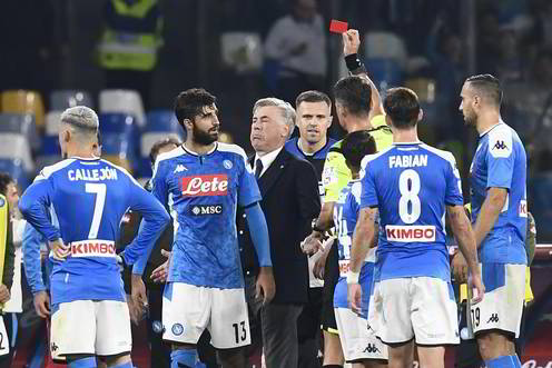 Napoli-Atalanta 2-2: bufera sull’arbitro Giacomelli