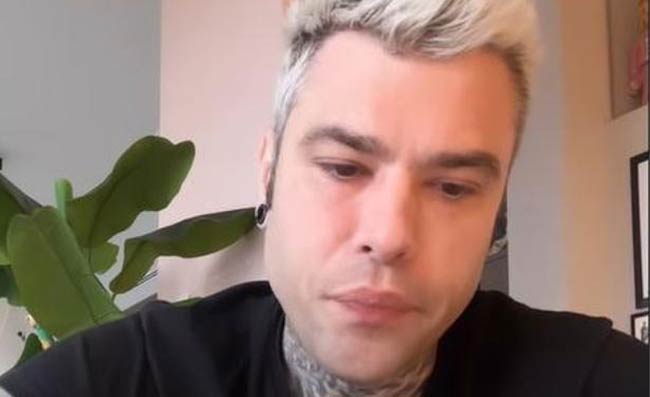 Come sta Fedez? Piccolo spavento a Sanremo: i fan si dividono, interviene la madre