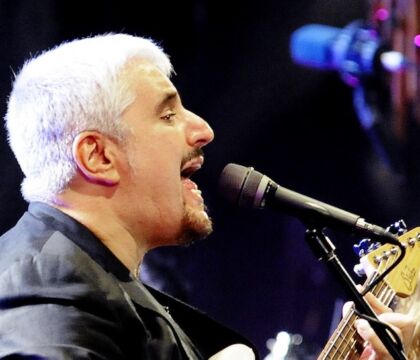 L’ultima compagna di Pino Daniele: «Durante la corsa in ospedale mi teneva la mano» (Corsera)